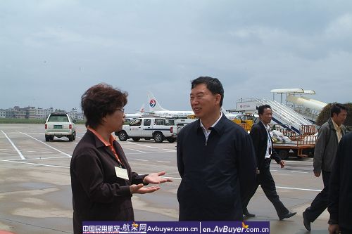 东航云南分公司抗震救灾纪实图片（一）