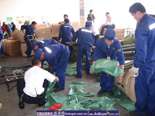 东航云南分公司抗震救灾纪实图片(三)