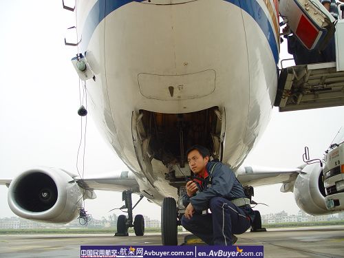 东航云南分公司抗震救灾纪实图片(四)