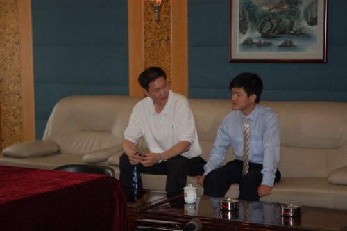 团十六大代表东北空管局高柱山启程赴京