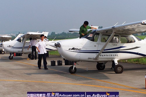 民航飞院新津分院驻外分流训练恢复实施