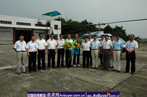 民航飞院贝尔206完成抗震救灾任务凯旋归来