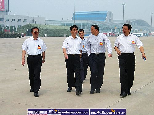 杨国庆副局长到石家庄机场视察奥运保障工作