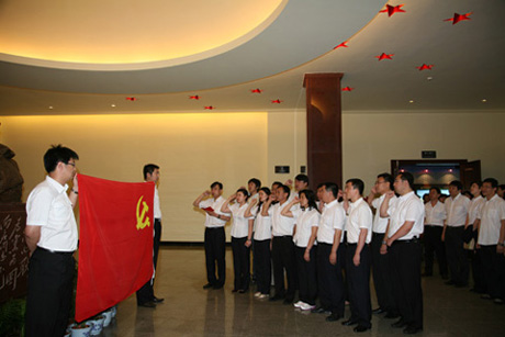民航大连空管站开展迎“七一”主题党日活动