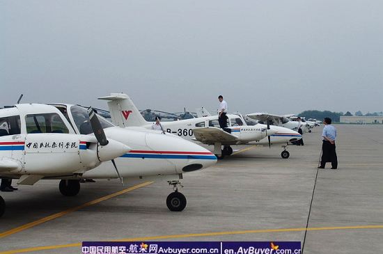 民航飞院绵阳分院灾后恢复飞行训练