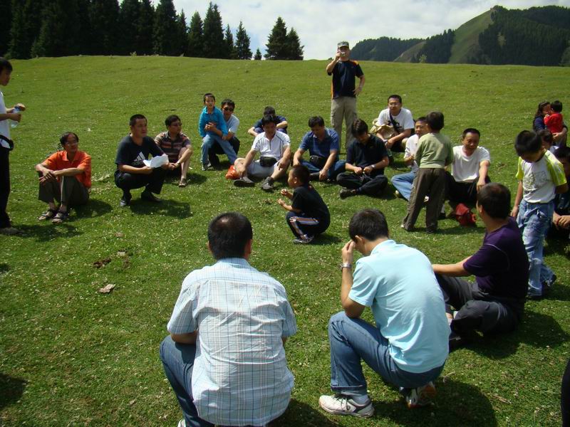 迎奥运庆七一，南航新疆ATR车间环保游南山