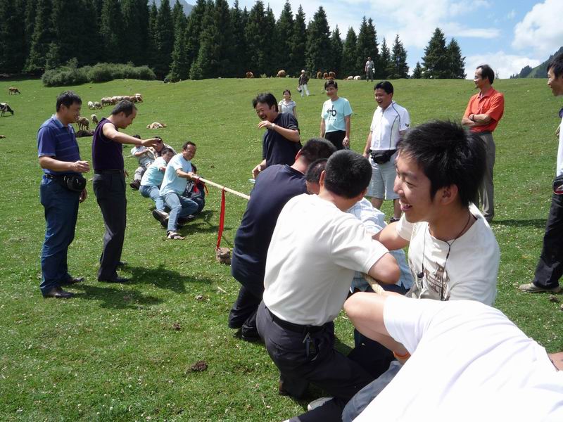 迎奥运庆七一，南航新疆ATR车间环保游南山