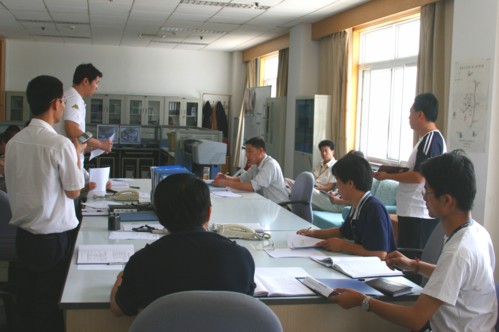 民航山东空管分局举行气象服务应急演练