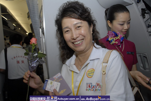 两岸周末包机直航今晨起飞 南航首落宝岛台湾