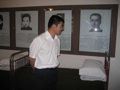 南航新疆飞行一大队举行旺季生产党日活动