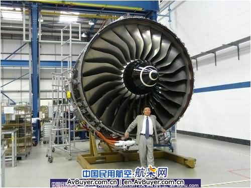 两刊一网记者参观罗尔斯·罗伊斯公司达比工厂