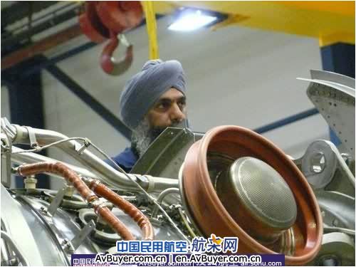两刊一网记者参观罗尔斯·罗伊斯公司达比工厂