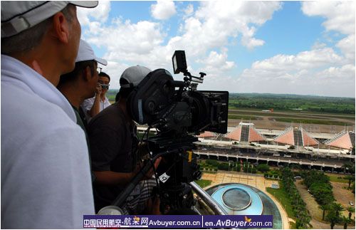 冯小刚海口拍贺岁片部分场景取于美兰机场