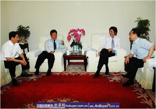 李丰华赴东航北京分公司检查奥运保障准备情况