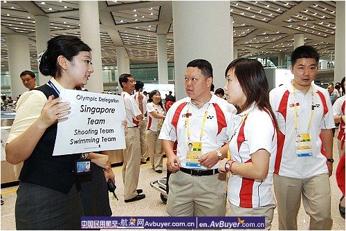 新加坡奥运代表团乘新航A380抵达首都机场