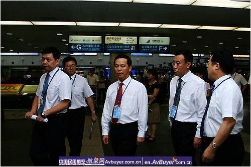 南航董事长刘绍勇亲临北京指挥奥运保障工作