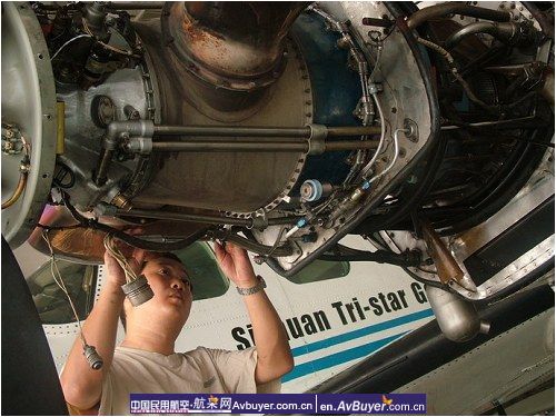 飞院广汉机务部异地排除B-3625发动机故障