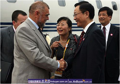 第一国门政要云集 首都机场保障专机进出港