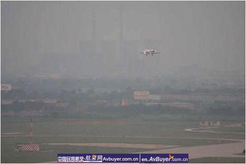 飞机发动机引气故障 天津空管精心指挥安全落地