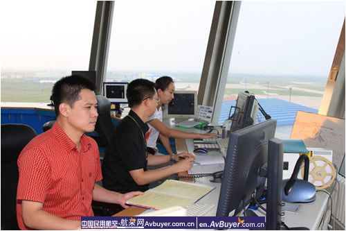 飞机发动机引气故障 天津空管精心指挥安全落地