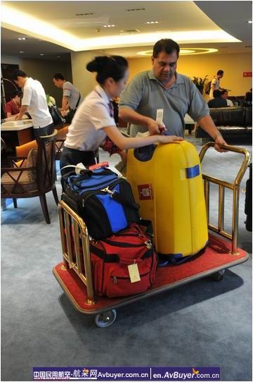 南航北京分公司送别奥运会后首批涉奥人员