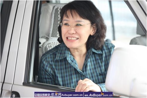 张海迪抵京参加残奥会开幕式