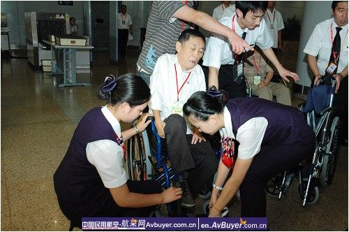 东航北京地面服务争做残奥服务形象大使