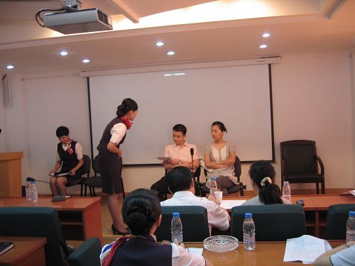 东航西北开展“工人先锋号”创建点交流活动