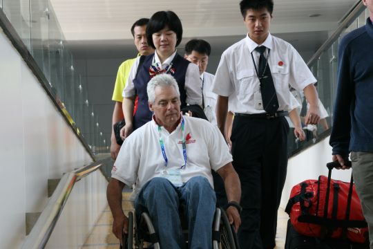 东航山东顺利完成抵青涉残奥航班保障任务