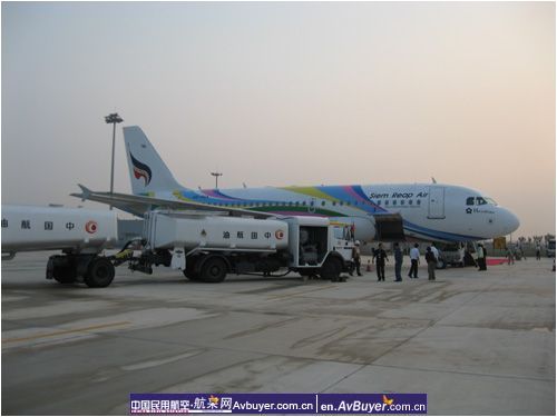 中航油天津公司保障柬埔寨参议会主席专机