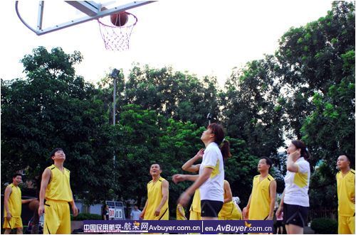 朗朗笑声传递员工之间的情谊 营造健康的生活