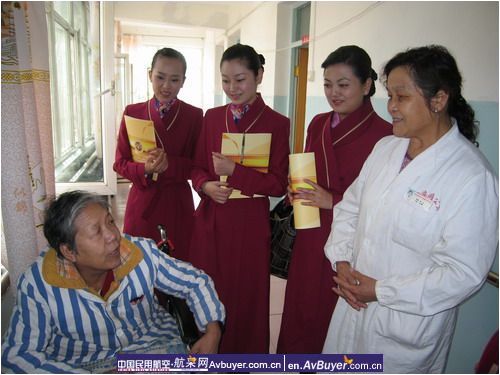 南航新疆客舱部:心灵关爱,抹不去的感动