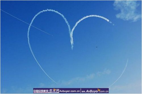 民航飞院亮相珠海航展 “三宗最”展示魅力飞院