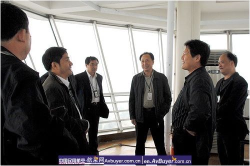 民航飞院郑孝雍校长一行赴洛阳分院调研