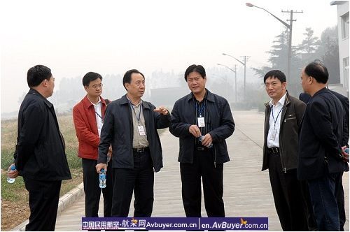 民航飞院郑孝雍校长一行赴洛阳分院调研