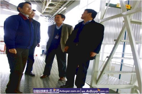 东航甘肃维修部举行320飞机尾坞交付仪式