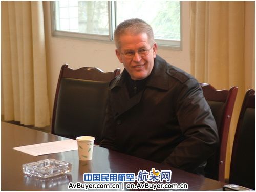 飞院广汉分院机务提高英语口语会话能力