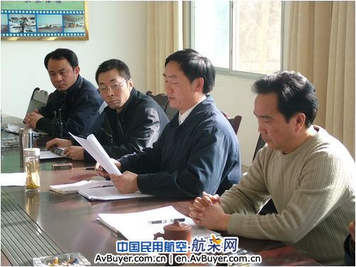 飞院广汉机务层层签订《2009年安全责任书》