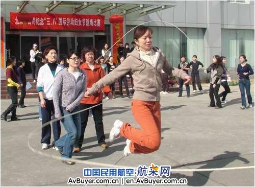 东航北京分公司“半边天”借过节鼓干劲