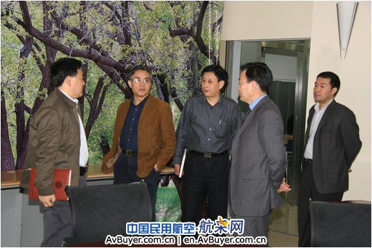 民航局陈锡兵总飞行师来安技中心调研