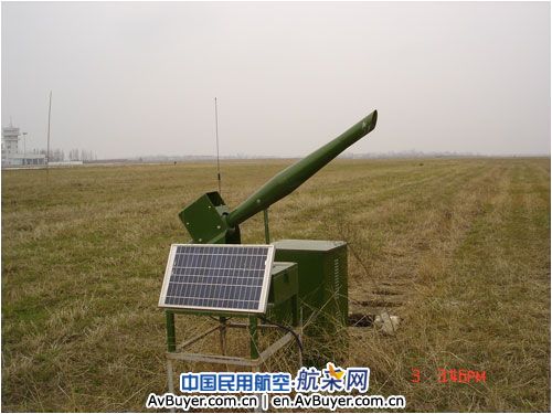襄樊机场鸟枪换炮高科技驱鸟车投入使用