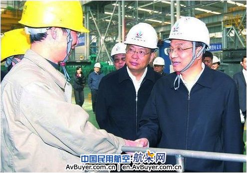 国务院副总理李克强一行视察西飞集团