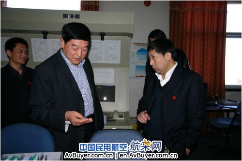 让党徽在岗位上闪光(天津空管分局)