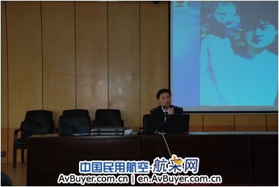 南航新疆份公司开展消防宣传活动