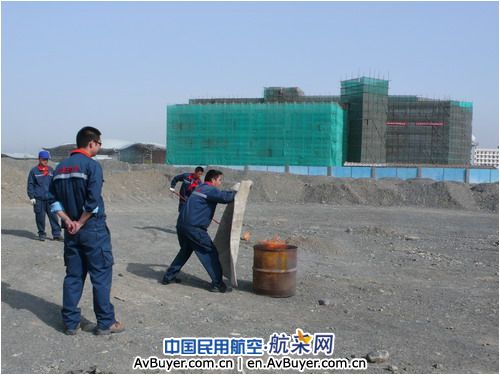 中国航油新疆公司积极开展消防应急演练