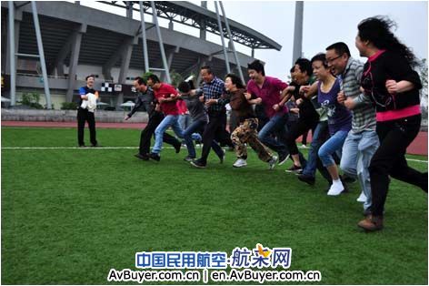 国航成都基地过站车间举行首届春季趣味运动会