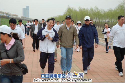 黑龙江空管分局举行“五四”徒步走活动