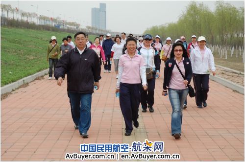 黑龙江空管分局举行“五四”徒步走活动
