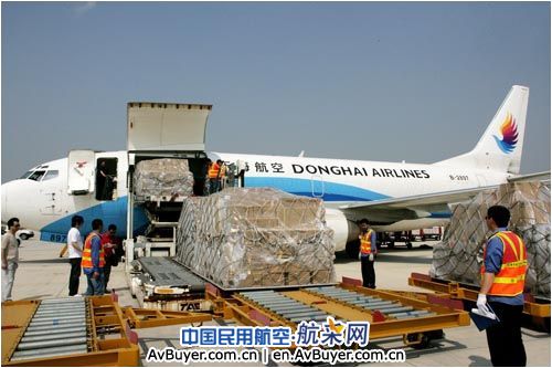 武汉机场全货机时代来临 开通首条全货定期航线