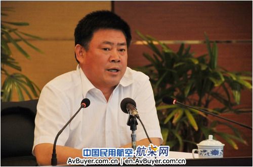 安徽机场集团举办学习实践科学发展观专题党课